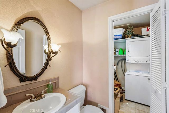 28833 Manitoba Drive, Lake Arrowhead, CA 92352