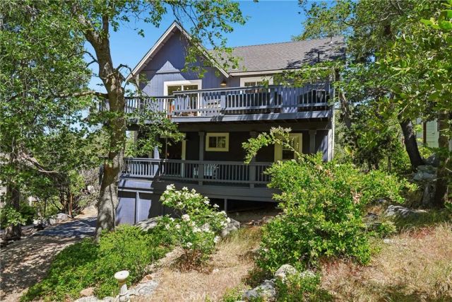 28833 Manitoba Drive, Lake Arrowhead, CA 92352