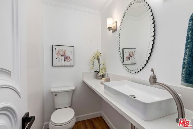 611 9th Street 2, Santa Monica, CA 90402