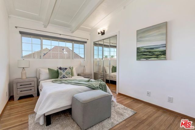 611 9th Street 2, Santa Monica, CA 90402