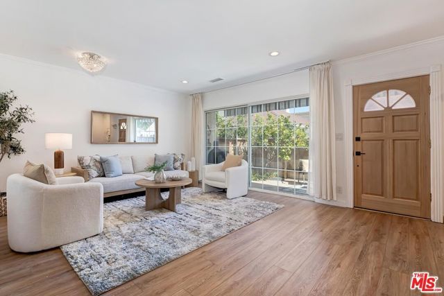 611 9th Street 2, Santa Monica, CA 90402