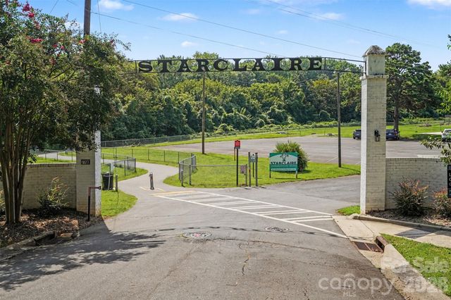 6910 Wrentree Drive, Charlotte, NC 28210