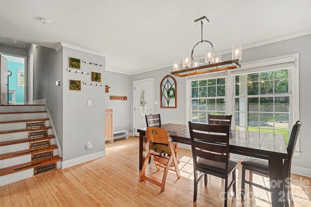 6910 Wrentree Drive, Charlotte, NC 28210