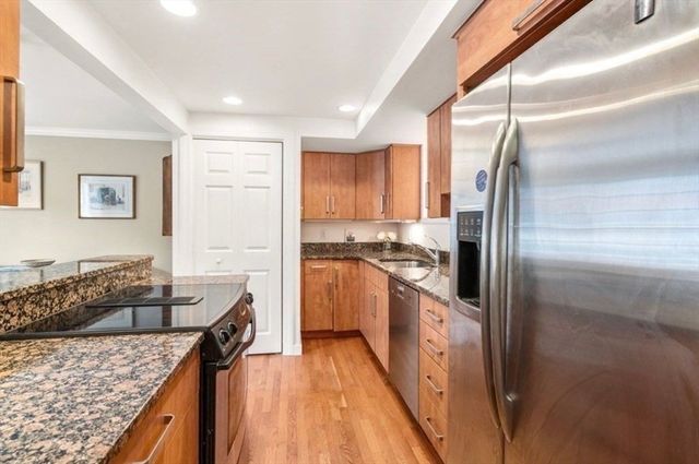 43 Jericho Road 43, Weston, MA 02493