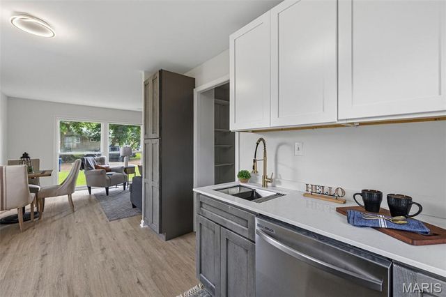 7857 Wanda Avenue, St Louis, MO 63123