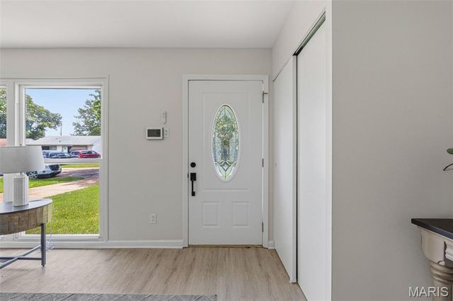 7857 Wanda Avenue, St Louis, MO 63123