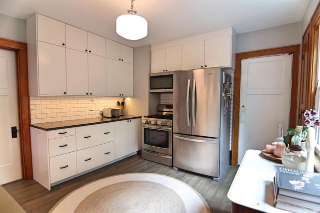 5155 N Elkhart Avenue, Whitefish Bay, WI 53217