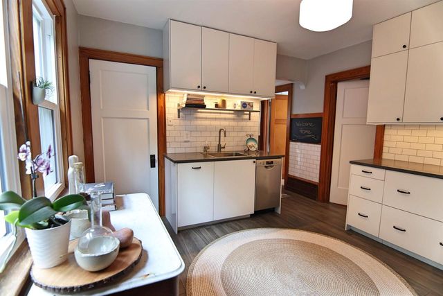 5155 N Elkhart Avenue, Whitefish Bay, WI 53217