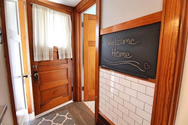 5155 N Elkhart Avenue, Whitefish Bay, WI 53217