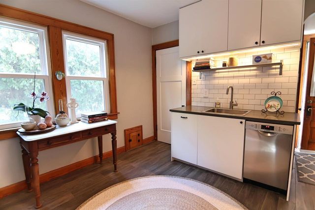 5155 N Elkhart Avenue, Whitefish Bay, WI 53217