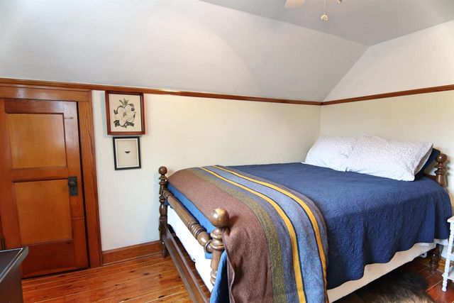 5155 N Elkhart Avenue, Whitefish Bay, WI 53217