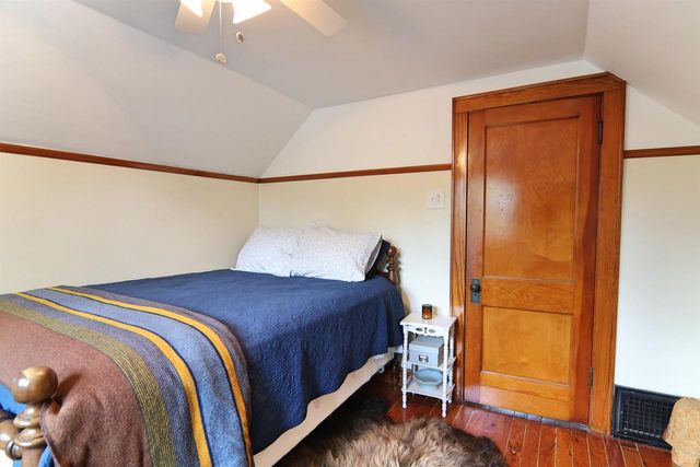 5155 N Elkhart Avenue, Whitefish Bay, WI 53217