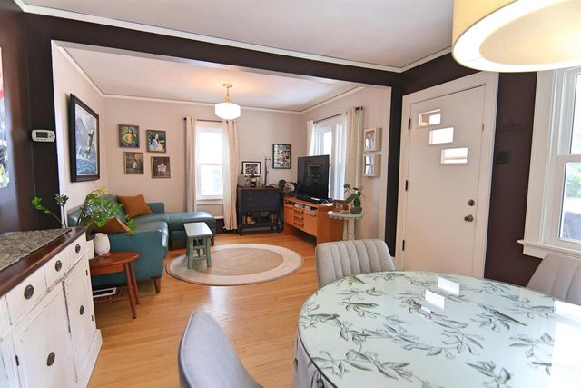 5155 N Elkhart Avenue, Whitefish Bay, WI 53217