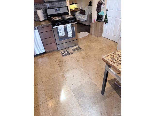 1050 Russell Blvd, Thornton, CO 80229