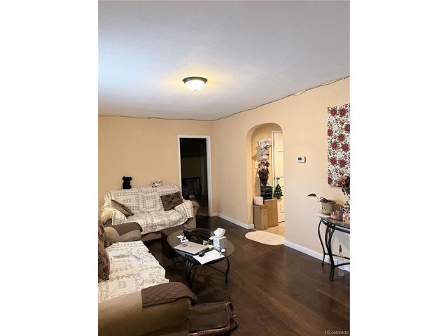 1050 Russell Blvd, Thornton, CO 80229