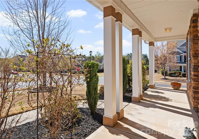 5049 Gladiola Way, Fort Mill, SC 29708
