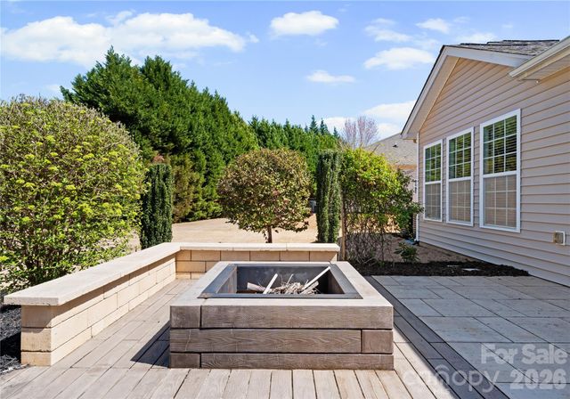 5049 Gladiola Way, Fort Mill, SC 29708