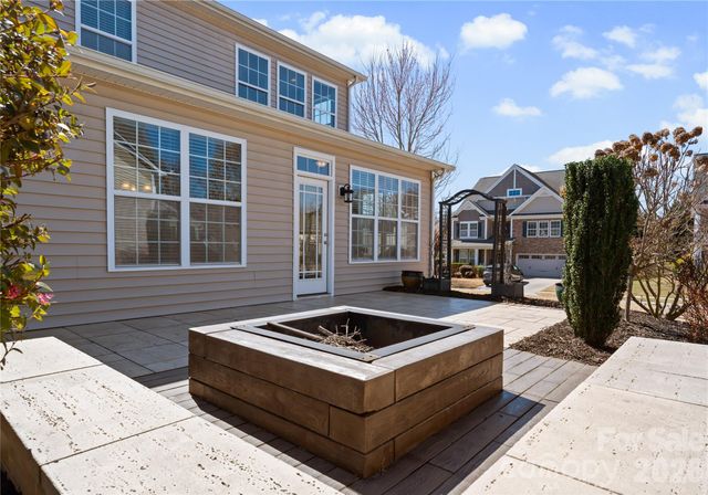 5049 Gladiola Way, Fort Mill, SC 29708