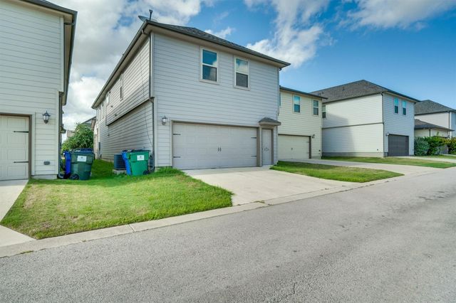 177 Diamond Point DR, Dripping Springs, TX 78620