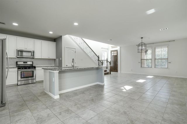 177 Diamond Point DR, Dripping Springs, TX 78620