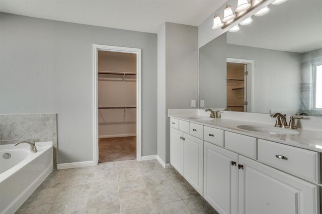 177 Diamond Point DR, Dripping Springs, TX 78620