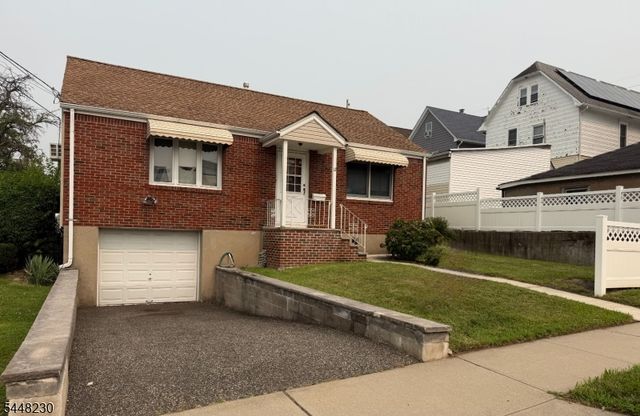 12 Pleasant Ave, Garfield City, NJ 07026