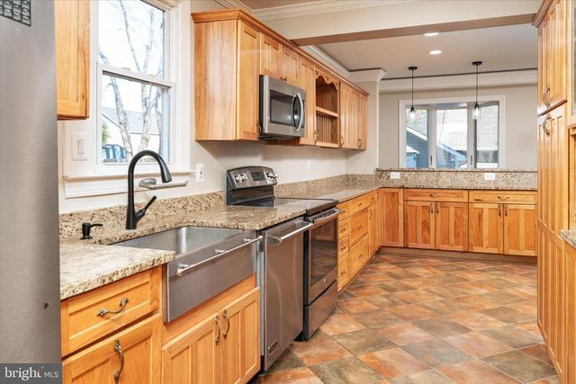 610 E MARSHALL AVE, Deale, MD 20751