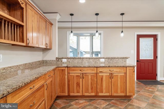 610 E MARSHALL AVE, Deale, MD 20751