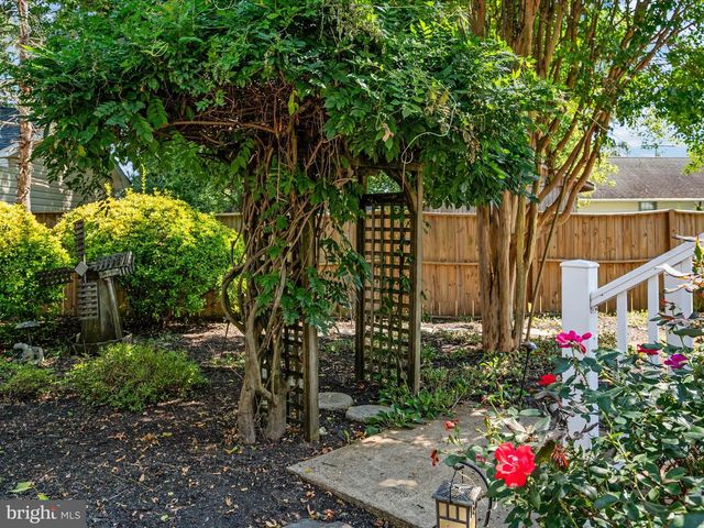 610 E MARSHALL AVE, Deale, MD 20751