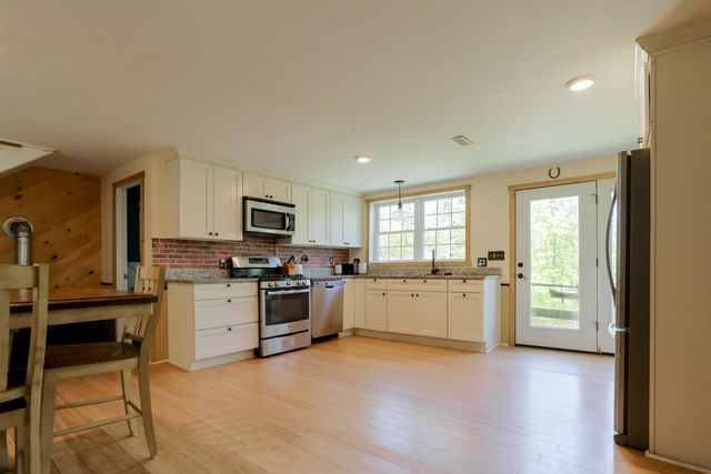 150 Turtle Rock Road, Stoddard, NH 03464