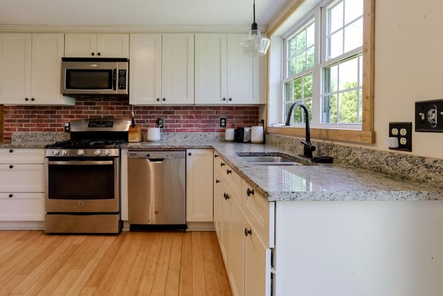 150 Turtle Rock Road, Stoddard, NH 03464