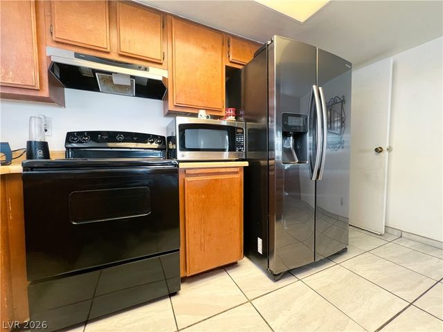 4458 Eureka Circle, Las Vegas, NV 89103