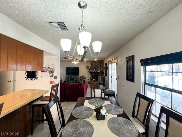 4458 Eureka Circle, Las Vegas, NV 89103