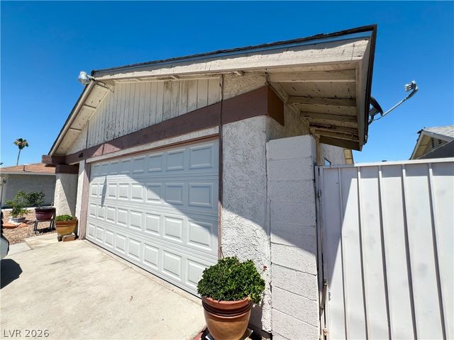 4458 Eureka Circle, Las Vegas, NV 89103