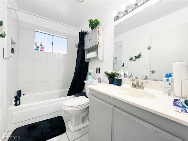 4458 Eureka Circle, Las Vegas, NV 89103