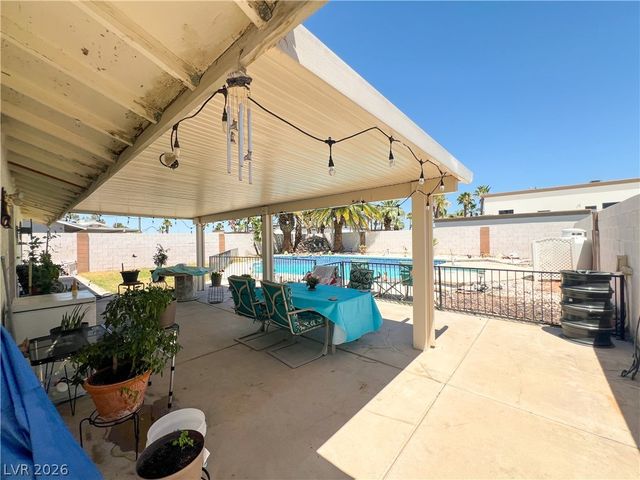 4458 Eureka Circle, Las Vegas, NV 89103