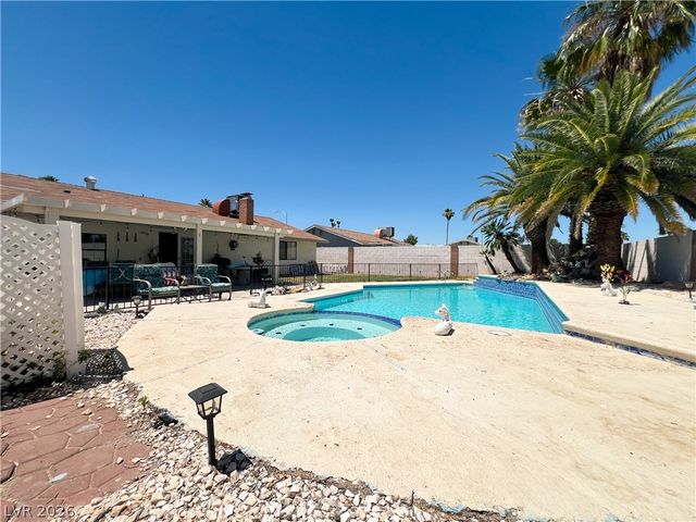 4458 Eureka Circle, Las Vegas, NV 89103