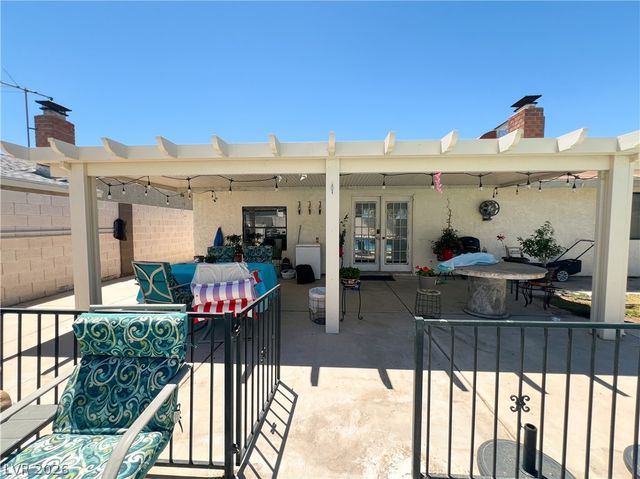 4458 Eureka Circle, Las Vegas, NV 89103