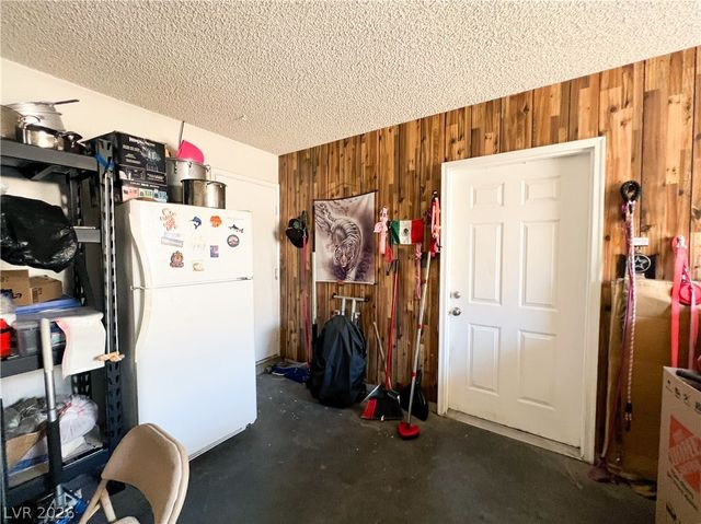 4458 Eureka Circle, Las Vegas, NV 89103