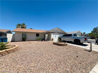 4458 Eureka Circle, Las Vegas, NV 89103