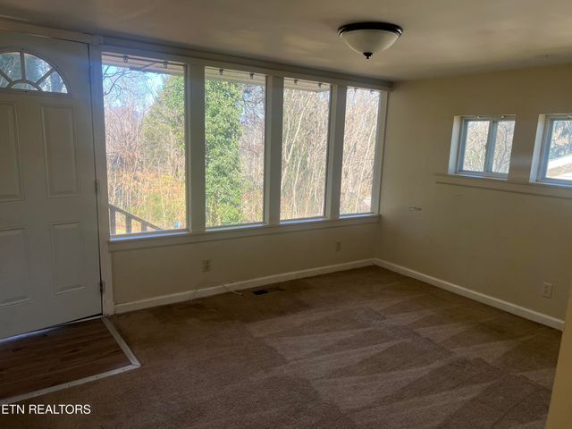 113 S Walker Lane, Oak Ridge, TN 37830