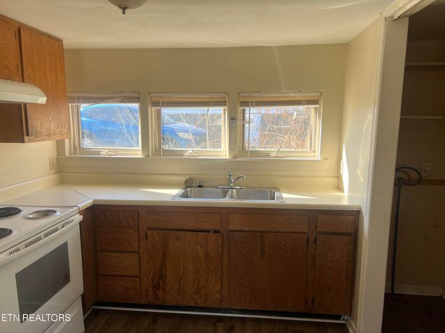 113 S Walker Lane, Oak Ridge, TN 37830