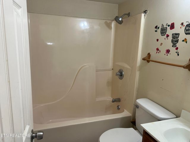 113 S Walker Lane, Oak Ridge, TN 37830