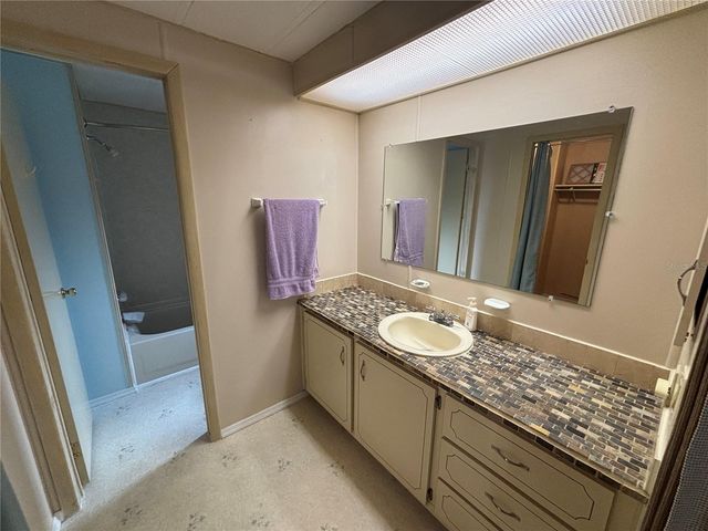 5335 SE 186TH COURT, Ocklawaha, FL 32179