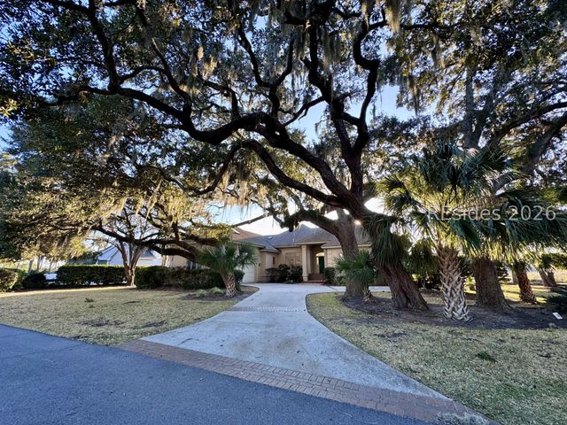 38 Spartina Pt, Hilton Head Island, SC 29926