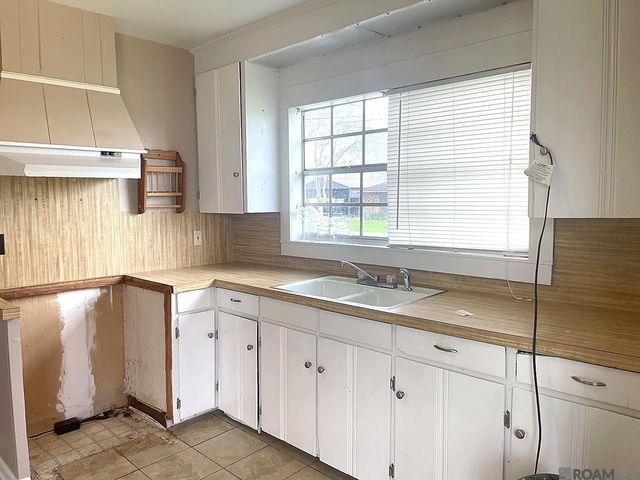 13373 Bourgeois Rd, Gonzales, LA 70737