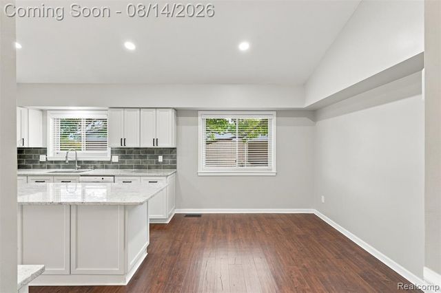5114 Fedora Drive, Troy, MI 48085