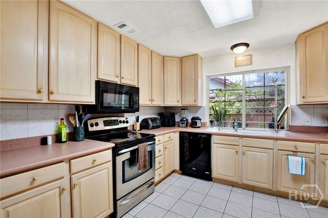 618 Tibet Avenue, Savannah, GA 31406