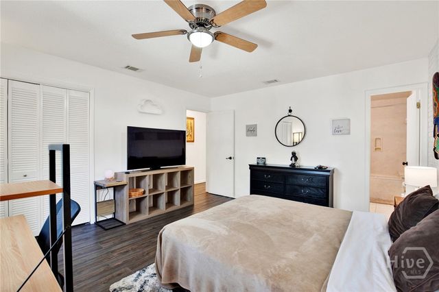 618 Tibet Avenue, Savannah, GA 31406