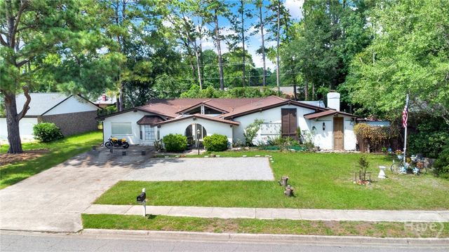 618 Tibet Avenue, Savannah, GA 31406